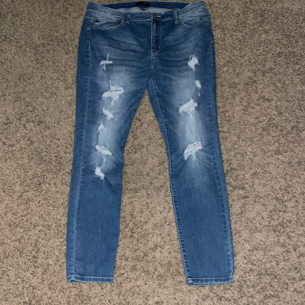 Judy Blue distressed skinny jeans.  1XL